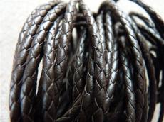 3 mm fonott bőrszál sötétbarna 1 cm