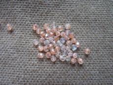 csiszolt gyöngy 4 mm opál rosaline-kristály AB 50 db