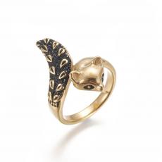 rozsdamentes acél arany színű rókás gyűrű 7-es méret