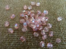 csiszolt gyöngy 4 mm rózsaszín-kristály AB 50 db