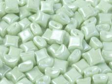 wibeduo kétlyukú gyöngy chalk white mint luster 10 db