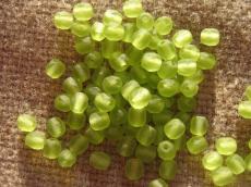 csiszolt gyöngy 4 mm: matt olivin 50 db