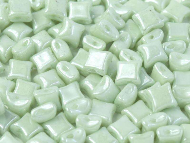 wibeduo kétlyukú gyöngy chalk white mint luster 10 db
