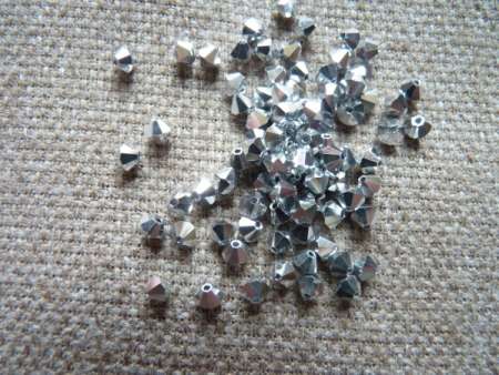 cseh bicone 4 mm full silver 20 db