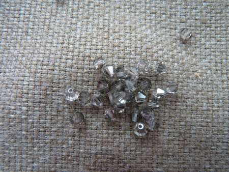 cseh bicone 4 mm black diamond 20 db