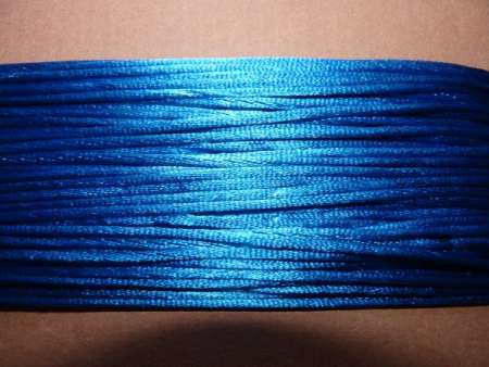 1 mm sötét türkizkék selyemzsinór kb. 9-10
