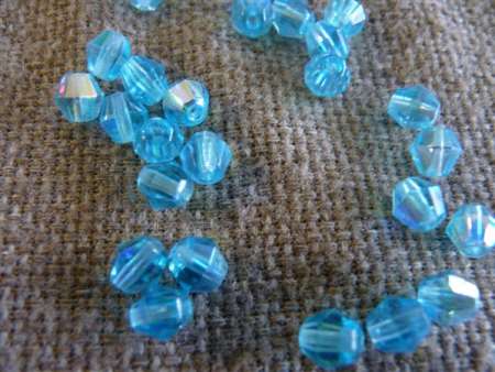 cseh bicone 6 mm aqua AB 25 db