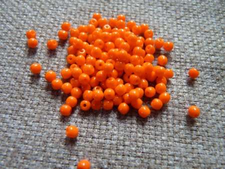3 mm kerek gyöngy telt narancs 50 db
