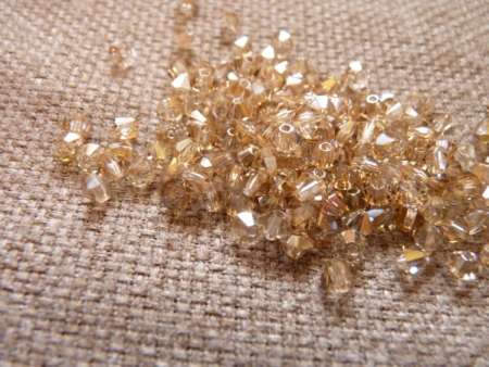 cseh bicone 4 mm honey 20 db