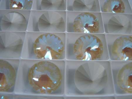 sw rivoli crystal light grey DeLite 12 mm